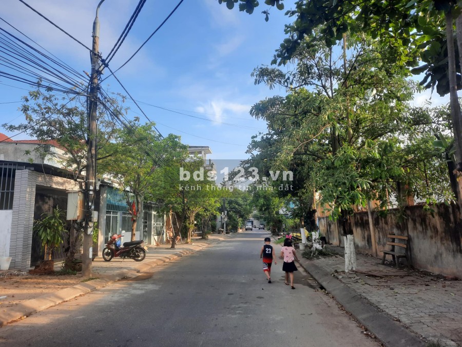 Cẩm Nam 7 đối lưng vs Phạm Hùng liên hệ 0968009949, giá bán chỉ 3.3 tỷ, sổ sẵn