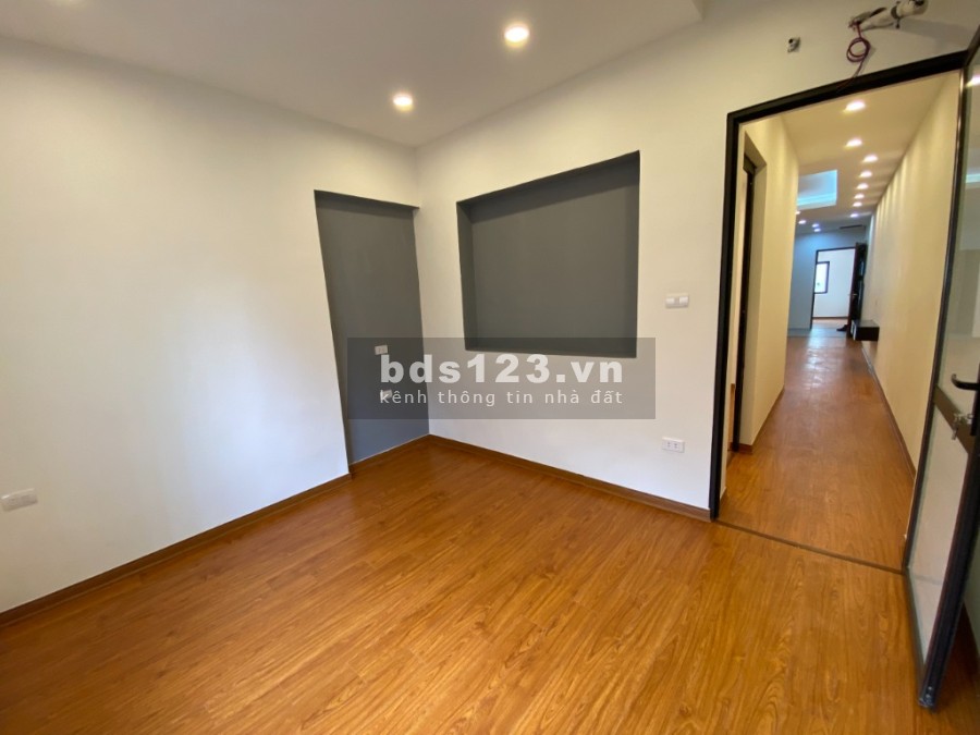 Gấp bán, giảm sâu bán nhà trung tâm Phú Nhuận, dtsd 69m2, mt 4m, chỉ 5.95 tỷ, 0703165049
