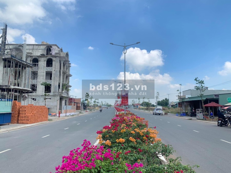 Shophouse 8x22 đại lộ thương mại thanh toán 10% đến khi nhận nhà số lượng có hạn