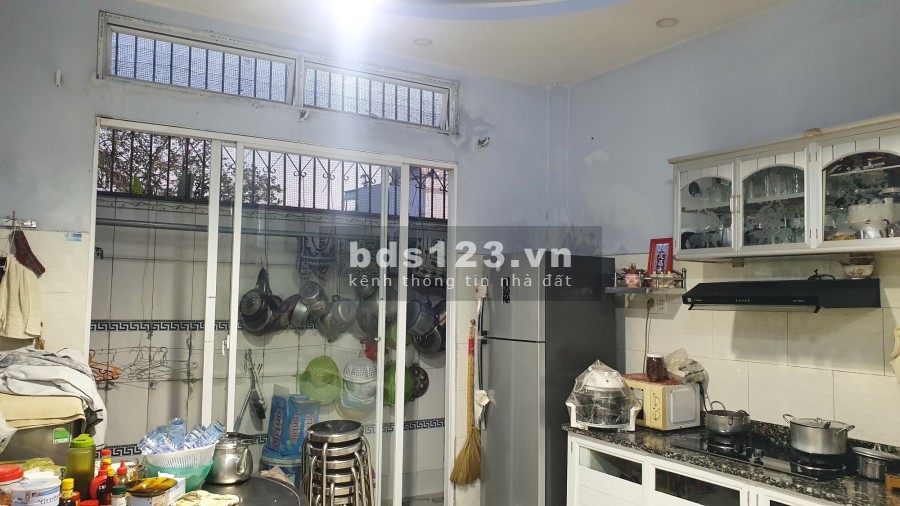 Bán gấp nhà giá rẻ Tăng Nhơn Phú B, Quận 9, Thủ Đức, xe hơi, diện tích sử dụng 70m2