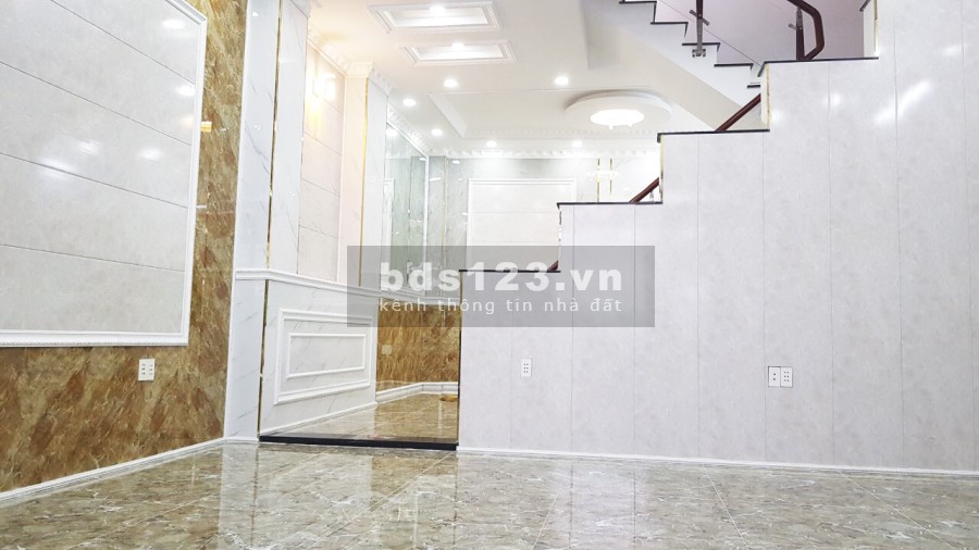 Bán nhà hẻm rộng 3m đường Huỳnh Tấn Phát, P. Tân Phú, Quận 7