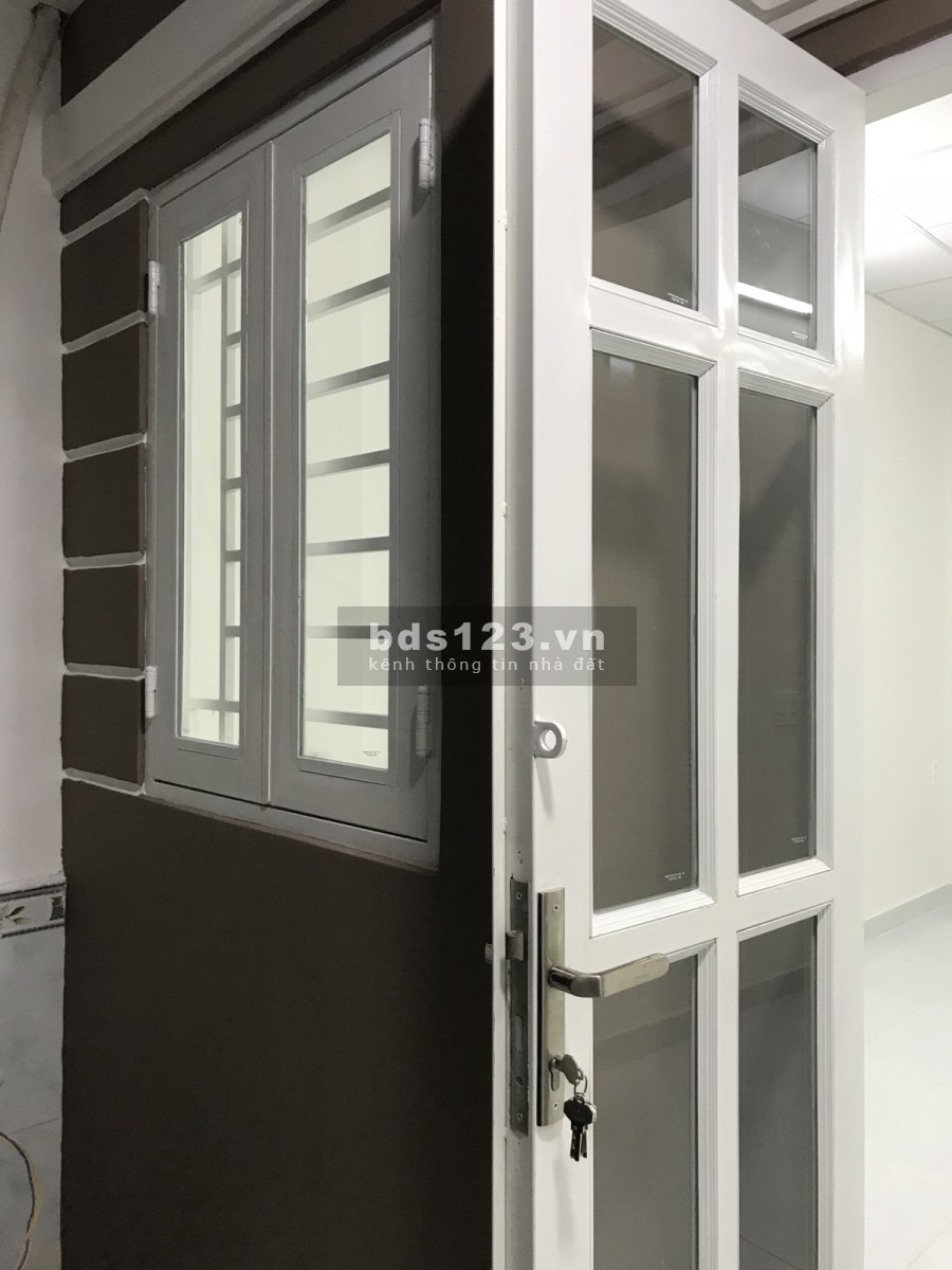 Nhà cho thuê nguyên căn đường Nguyễn Đình Chiểu Quận 3, liên hệ 0903724763