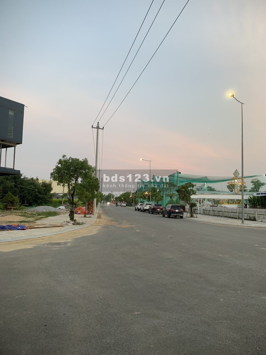 Bán đất mặt tiền đường Lớn 21m Nguyễn Tri Phương, Ngay TTTP Quảng Ngãi.