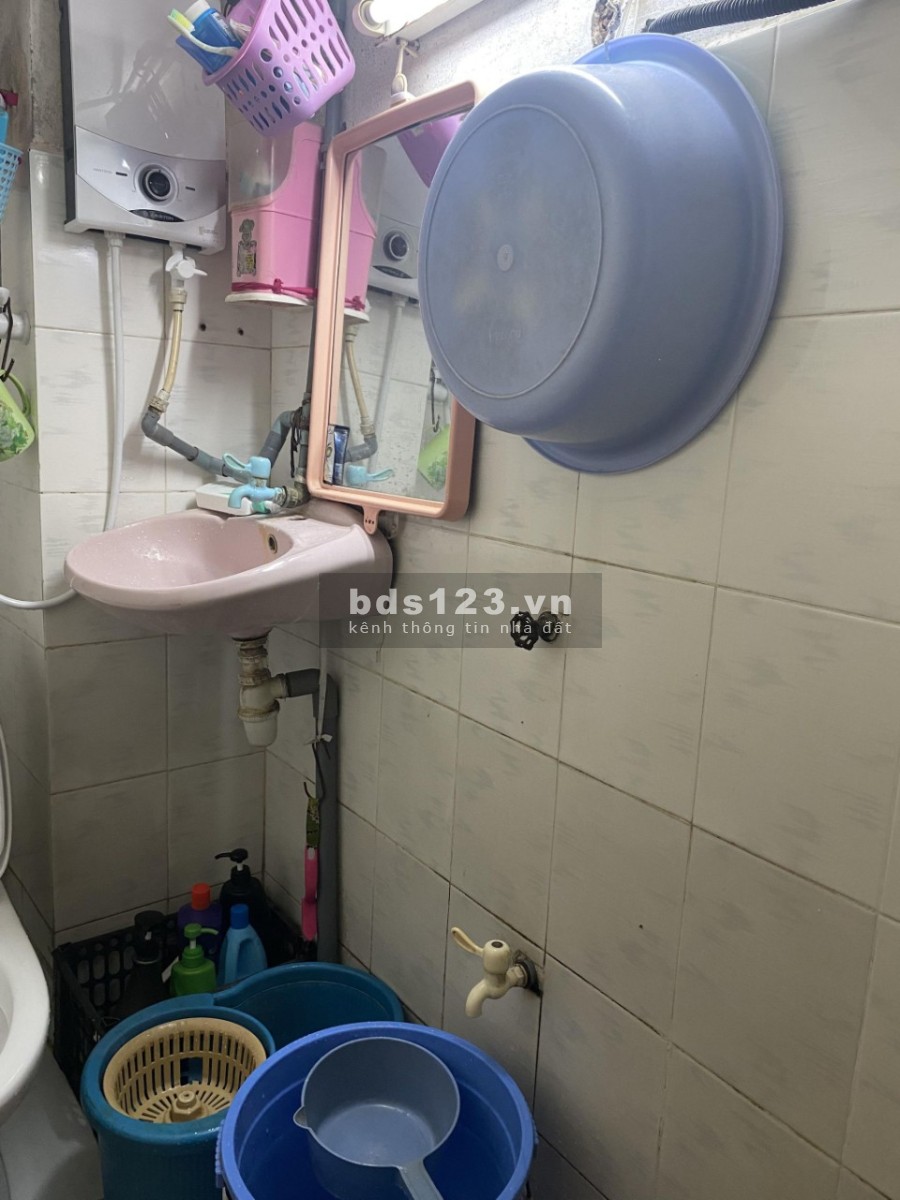 Bán nhà nguyên căn đường Ngô Gia Tự, dtsd 37m2, 5 pn giá chỉ nhỉnh 7 tỷ, phường 2, Quận 10