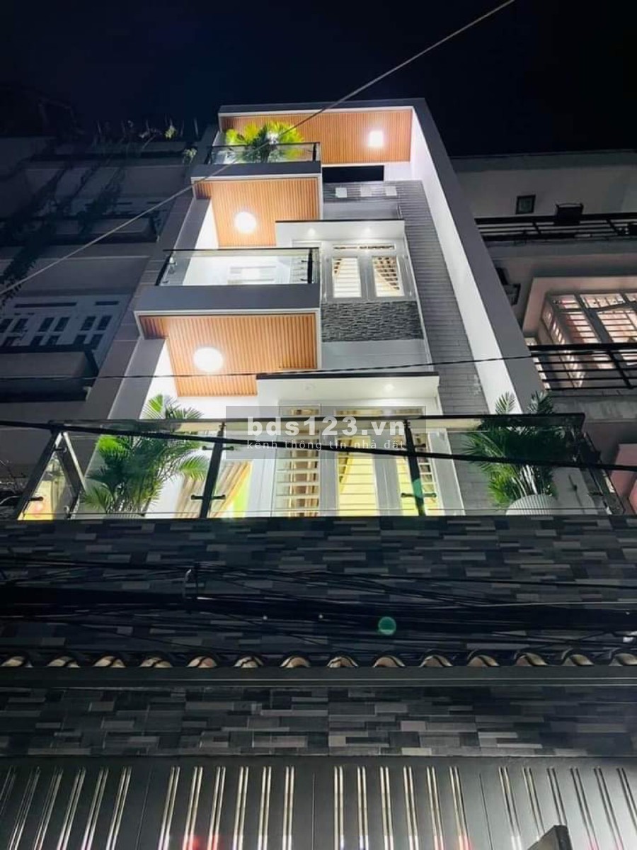 Bán nhà Vip Phan Huy Ích, hẻm xe hơi 4 tầng ngang 5m, tặng full nội thất, giá bán 5.6 tỷ