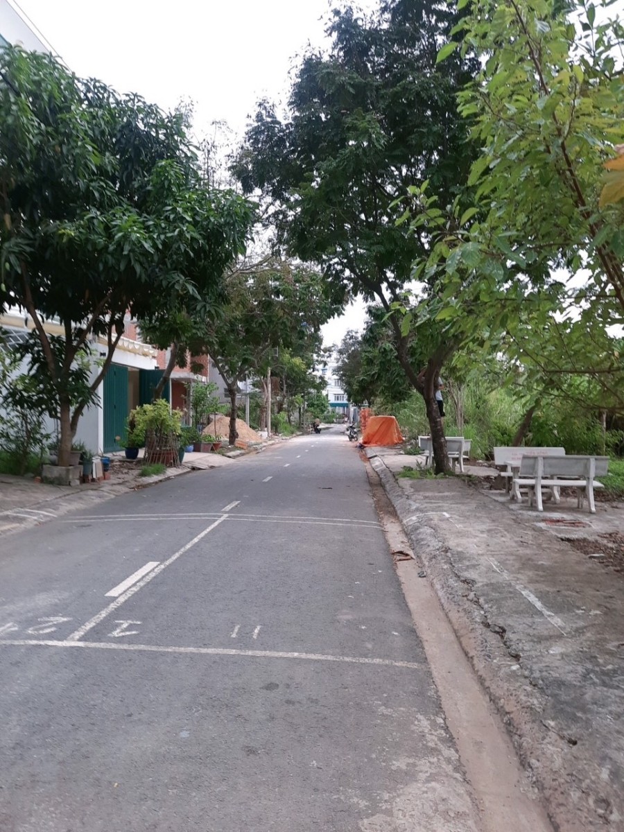 Bán đất Quận 8, Trịnh Quang Nghị, khu phân lô, vuông vức, không lộ giới, giá rẻ.