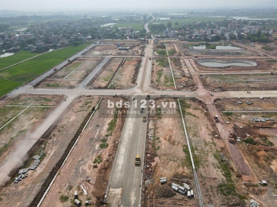 Cần bán lô đất bên trung tâm Bích Động-Việt Yên - Bắc Giang, liên hệ xem đất 0357602176