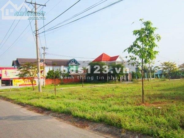 Ngân hàng thanh lí giá rẻ nhà c4 120m2, trọ 16p& lô đất giá bán 850 triệu/nền kề chợ