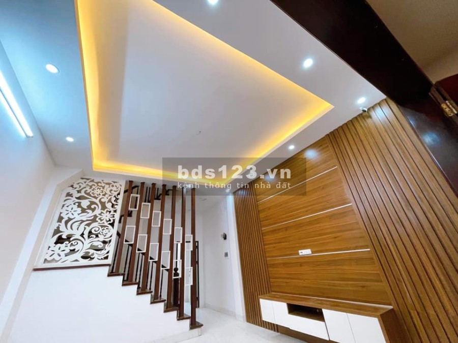 Bán nhà Quan Nhân Thanh Xuân nhà mơi xây, thang máy dt 58m2 đúc 6 tầng, giá 7,6 tỷ