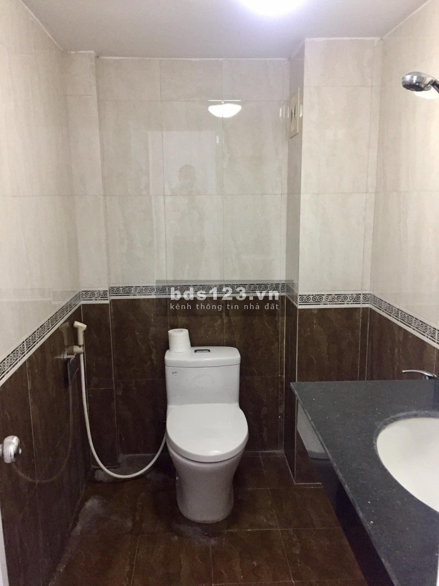 Lĩnh Nam ô tô đỗ cửa, nhà đẹp nguyên căn vào ở được ngay, dt 58m2, 4 tầng, giá 6.15 tỷ