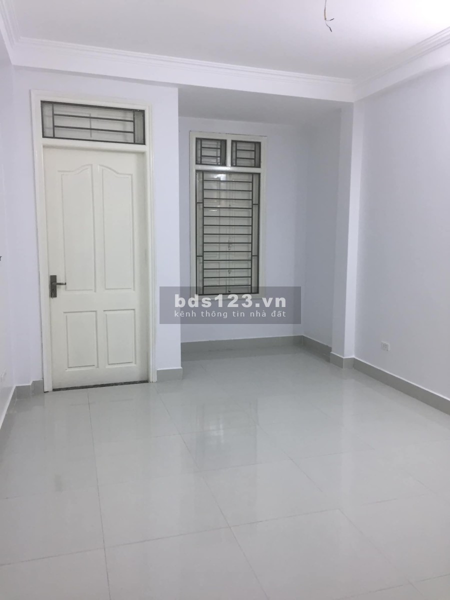 Lĩnh Nam ô tô đỗ cửa, nhà đẹp nguyên căn vào ở được ngay, dt 58m2, 4 tầng, giá 6.15 tỷ