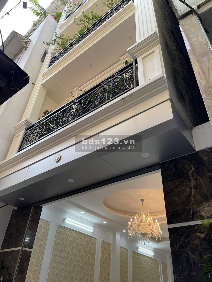 Bán nhà ngõ 43 Kim Đồng, 47m2 x 5 tầng, mặt tiền 4.2m, ô tô tránh, vỉa hè KD.