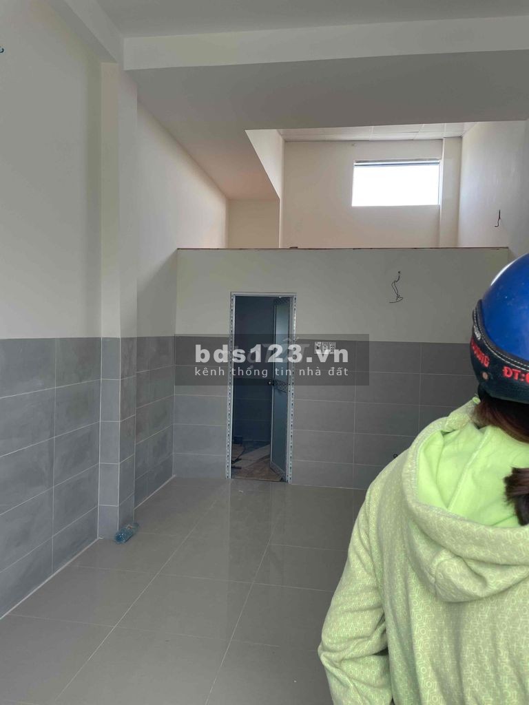 Chính chủ cho thuê căn hộ mini có gác cửa sổ thoáng mát, bảo vệ 24/24, khu an ninh