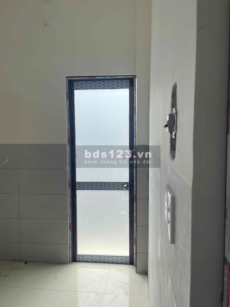 Chính chủ cho thuê căn hộ mini có gác cửa sổ thoáng mát, bảo vệ 24/24, khu an ninh