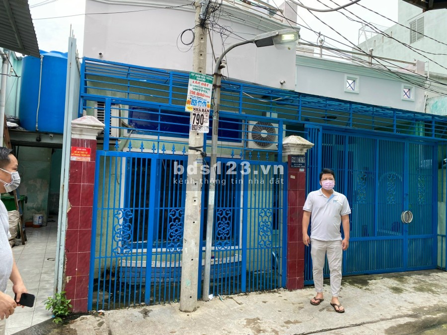 Khách kẹt tiền cần bán gấp nhà giá thẩm định ngân hàng, khu dân cư đông đúc