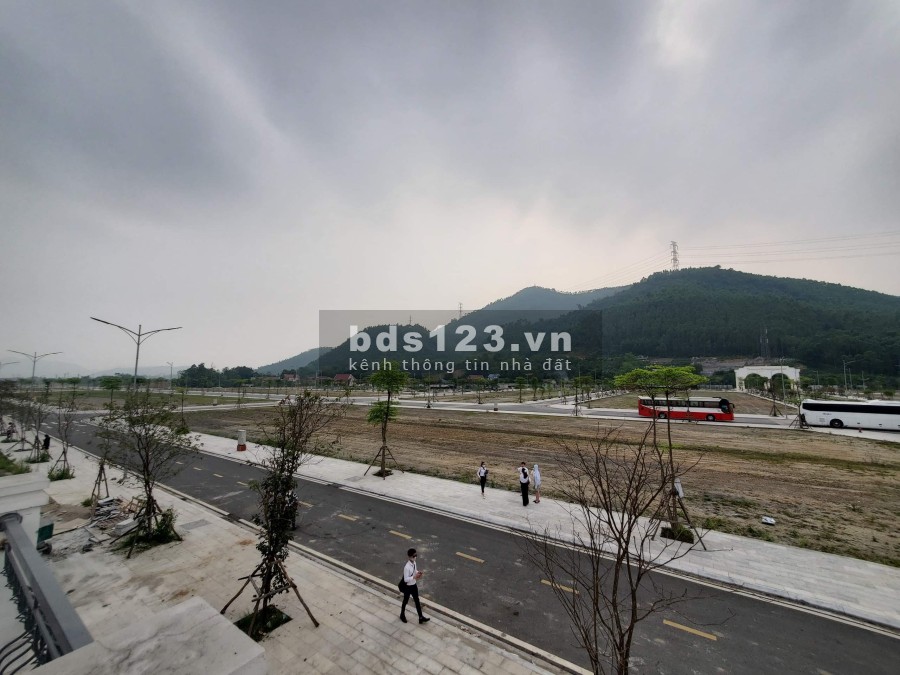 Bán gấp Mera Royal City được ví như con gà đẻ trứng vàng của tỉnh Bình Phước.