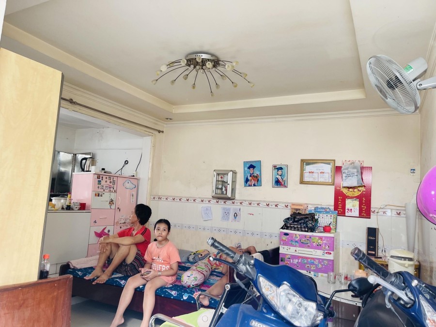 Nhỉnh 3 tỷ nhà nguyên căn 2 mặt tiền dtsd 52m2 đường Huỳnh Tấn Phát, Quận 7