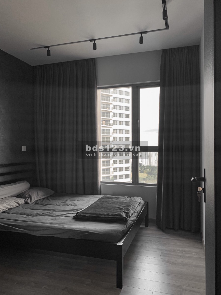 Chủ nhà kẹt tiền bán gấp căn 2PN Palm Heights nội thất cao cấp,view sông mát. Giá 4.5 tỷ (Bao hết)