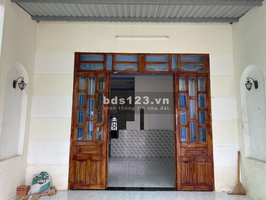 Ngân hàng thanh lí giá rẻ nhà c4 120m2, trọ 16p& lô đất giá bán 850 triệu/nền kề chợ