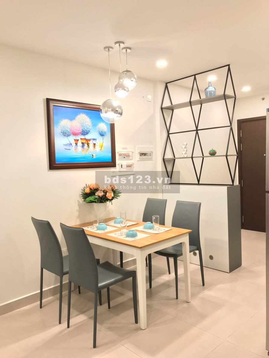 Bán gấp Kingston 2PN/2WC giá bán chỉ 4.99 tỷ đang có hợp đồng thuê tiện ích đầy đủ