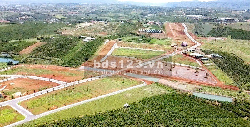 Bán đất mặt tiền đường Tôn Thất Thuyết Tp.Bảo Lộc chỉ 490 triệu đã có sổ riêng