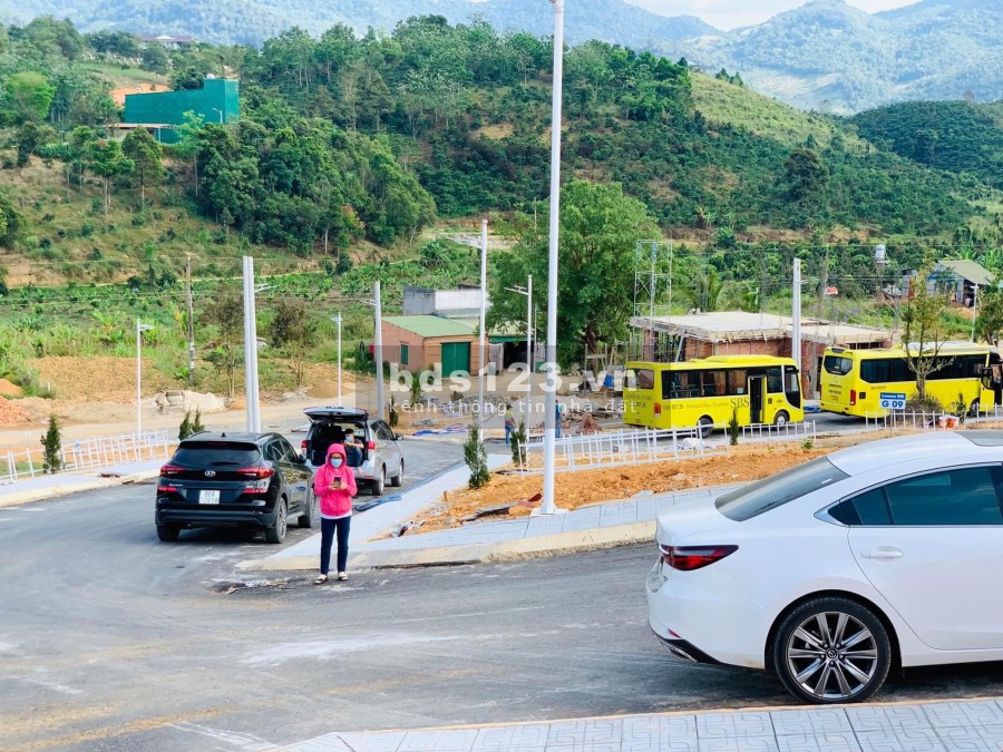 Bán đất mặt tiền đường Tôn Thất Thuyết Tp.Bảo Lộc chỉ 490 triệu đã có sổ riêng