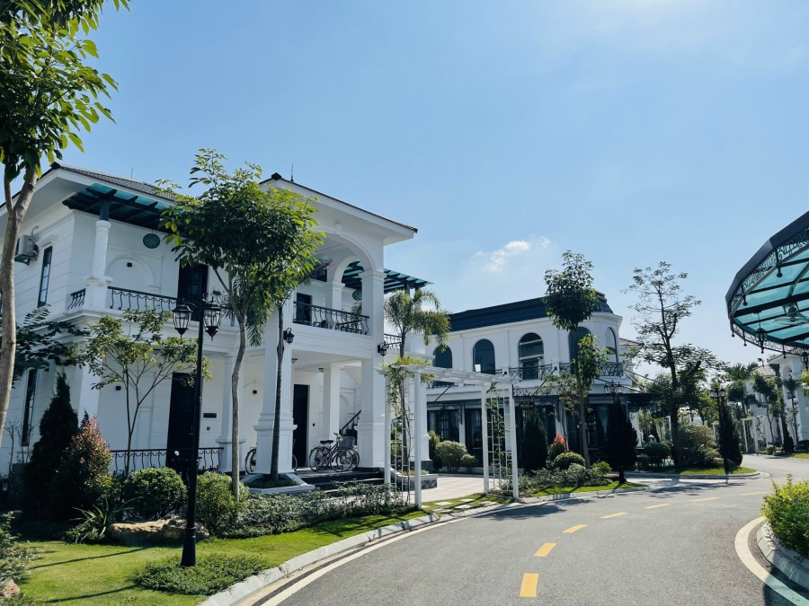 Căn Góc Biệt Thự Đảo 2 tầng, 440m2 full nội thất theo tiêu chuẩn 5* Wyndham - cho thuê được ngay.