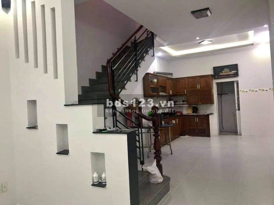 Nhà hẻm xe tải Lê Trọng Tấn, Quận Tân Phú, dtsd 61m2, 3PN 3WC giá bán chỉ 5.5 tỷ