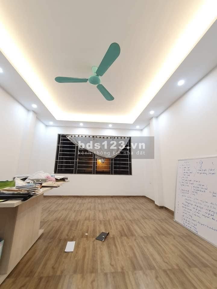 Bán LK Dọc Bún 1, KĐT Văn Khê, 50m2 x 3T, nội thất đầy đủ nhà mới, giá 7,4 tỷ có thương lượng nhẹ