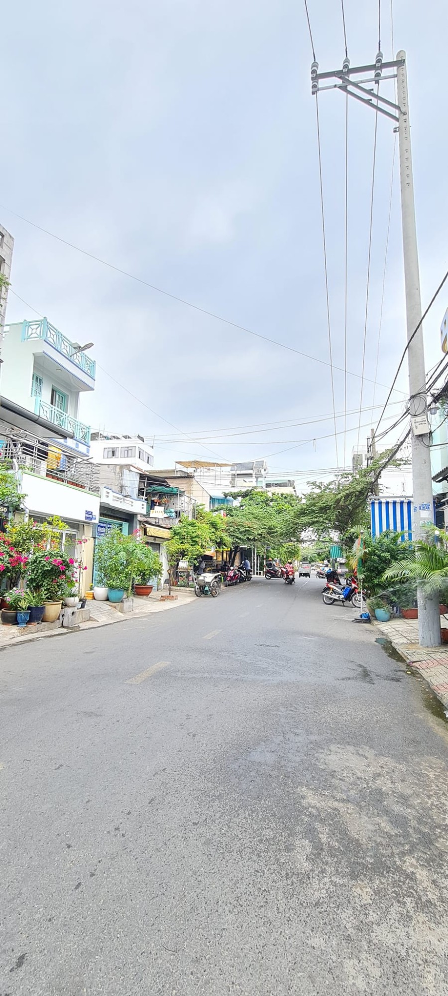 Bán nhà mặt tiền đường số phường Tân Quy Q7 3 tầng DT 3.4x20 Khu dân cư sầm uất kinh doanh mua bán