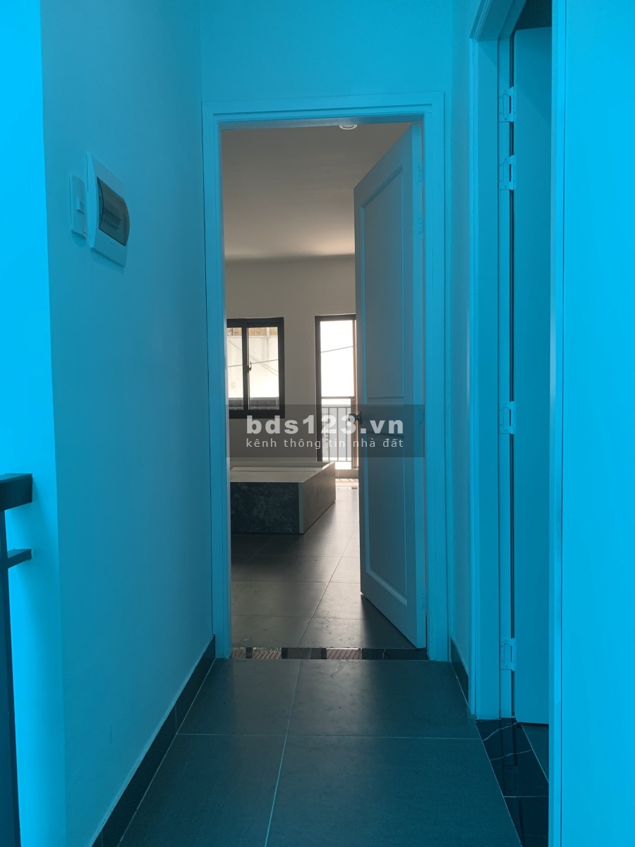 Bán nhà mặt tiền Trần Kế Xương khu dân cư đông đúc, liên hệ 0772 177 469