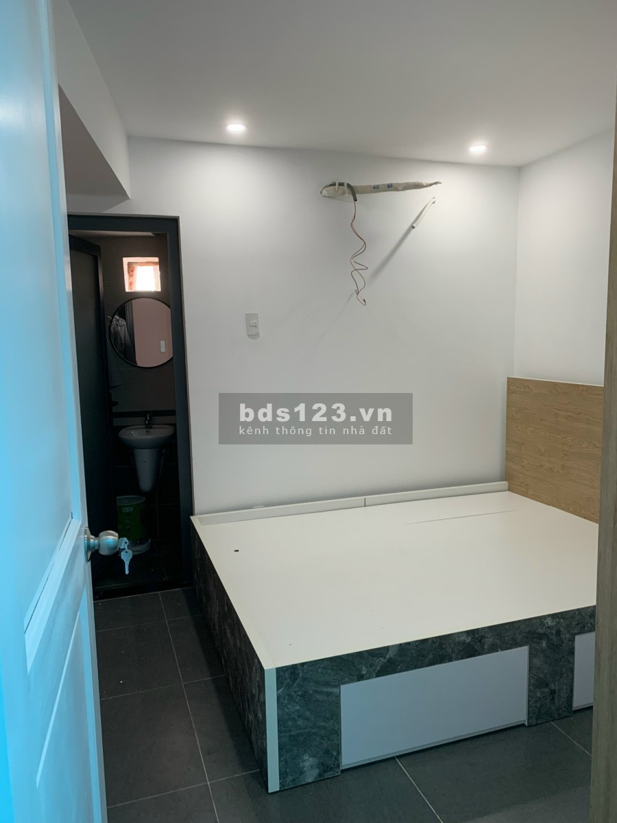 Bán nhà mặt tiền Trần Kế Xương khu dân cư đông đúc, liên hệ 0772 177 469