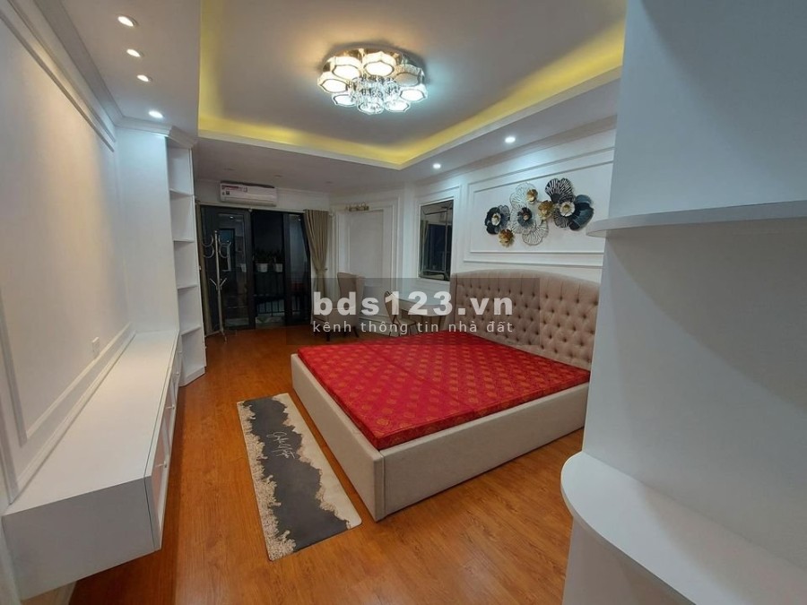 Bán nhà Kim Giang Hoàng Mai diện tích 50m2, 4 tầng, ô tô đỗ cửa giá bán chỉ 4 tỷ