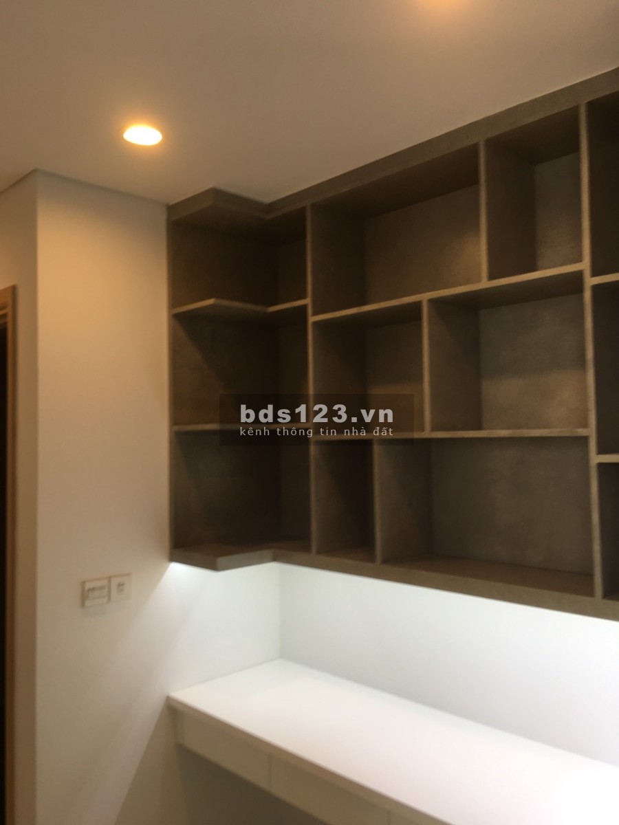 Bán căn hộ Sarimi 2PN, view công viên đường lớn, tiện ích nội khu đầy đủ, giá tốt