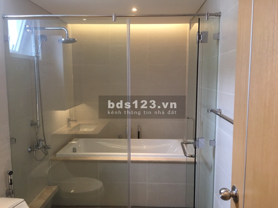 Bán căn hộ Sarimi 2PN, view công viên đường lớn, tiện ích nội khu đầy đủ, giá tốt