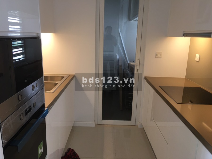 Bán căn hộ Sarimi 2PN, view công viên đường lớn, tiện ích nội khu đầy đủ, giá tốt