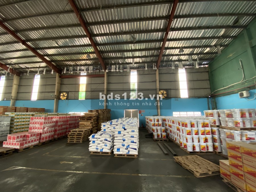 Cho thuê kho bãi + vận tải diện tích 50 – 3000 m2 khu vực TP Hồ Chí Minh giá đầu tư sinh lời