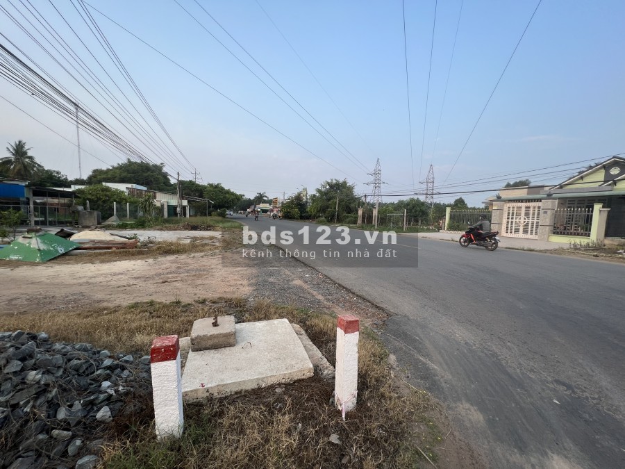 Bỏ cọc 50tr lô đất thổ cư 140m2 trên mặt đường nhựa trung tâm Dương Minh Châu giá còn 289tr