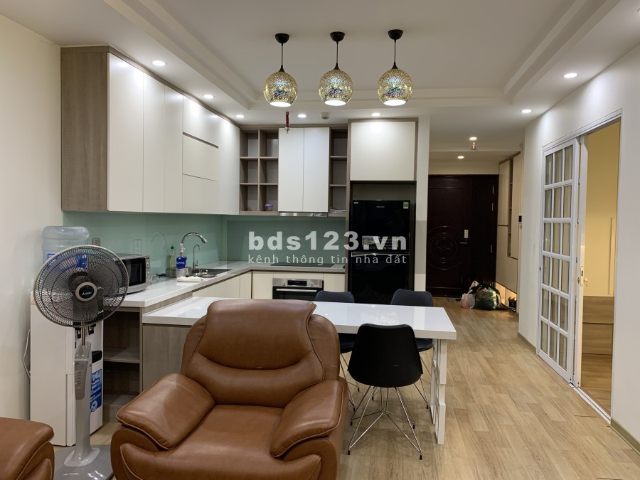 Chính chủ bán căn hộ D'. Le Roi Soleil, diện tích 88m2, view trọn Hồ Tây nội thất đầy đủ