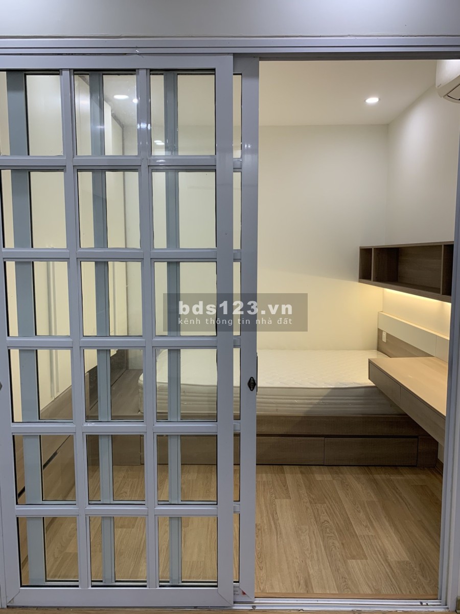 Chính chủ bán căn hộ D'. Le Roi Soleil, diện tích 88m2, view trọn Hồ Tây nội thất đầy đủ
