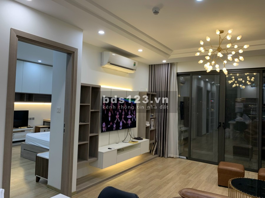Chính chủ bán căn hộ D'. Le Roi Soleil, diện tích 88m2, view trọn Hồ Tây nội thất đầy đủ