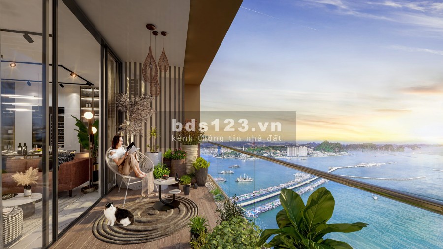 Bán căn suất ngoại giao 2PN. Tầng 22. Diện tích: 79m2. View vịnh di sản, cảng Cái Lân. LH 0961645941