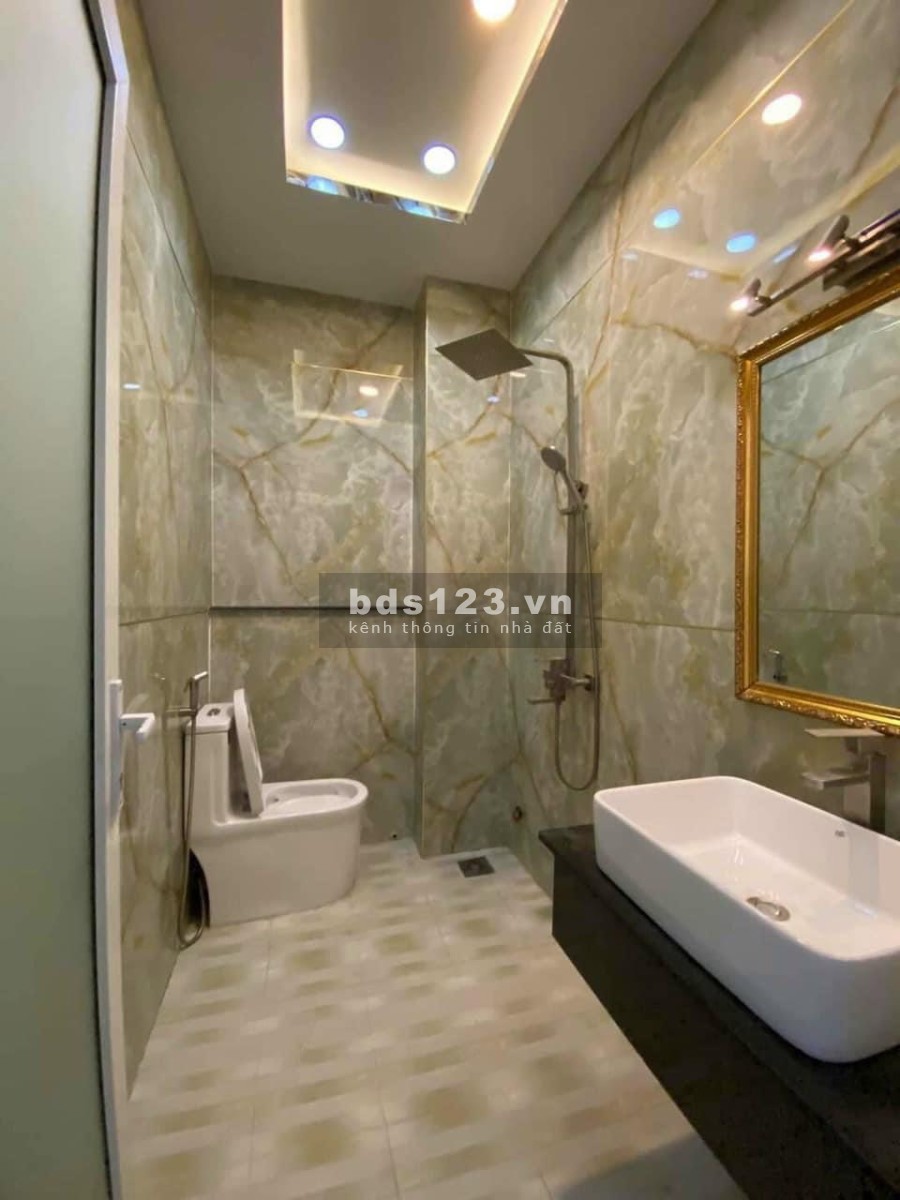 Bán nhà nguyên căn Lê Văn Khương 4 tầng hẻm xe hơi 205m2, giá 4.65 tỷ, thương lượng