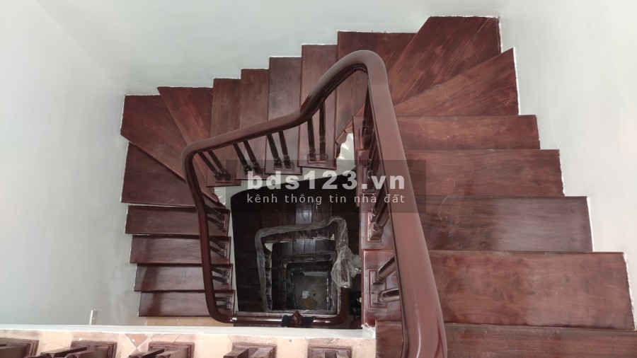 Bán nhà PL ô tô ngõ 629 Kim Mã 5 tầng x 60m2 giá 12 tỷ. LH 0912442669