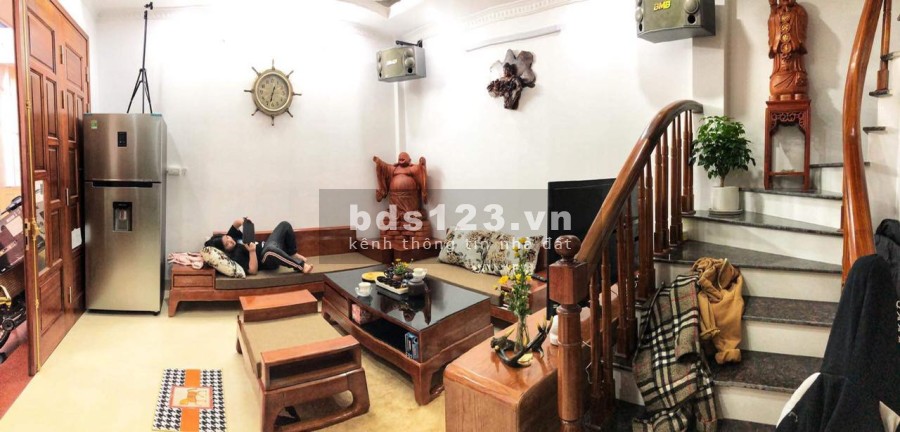 Phân lô Nguyễn Văn Cừ, ô tô Fadin đỗ cổng tặng toàn bộ nội thất, đúc 5 tầng kiên cố