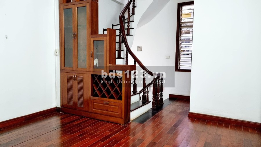 Bán nhà nguyên căn Thái Thịnh Quận Đống Đa diện ích 50m2, 4 tầng, giá bán 8,5 tỷ