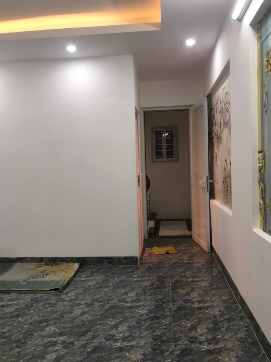 Bán nhà đẹp phố Văn Chương ngõ trước cửa thông thoáng giá bán chỉ nhỉnh 2 tỷ