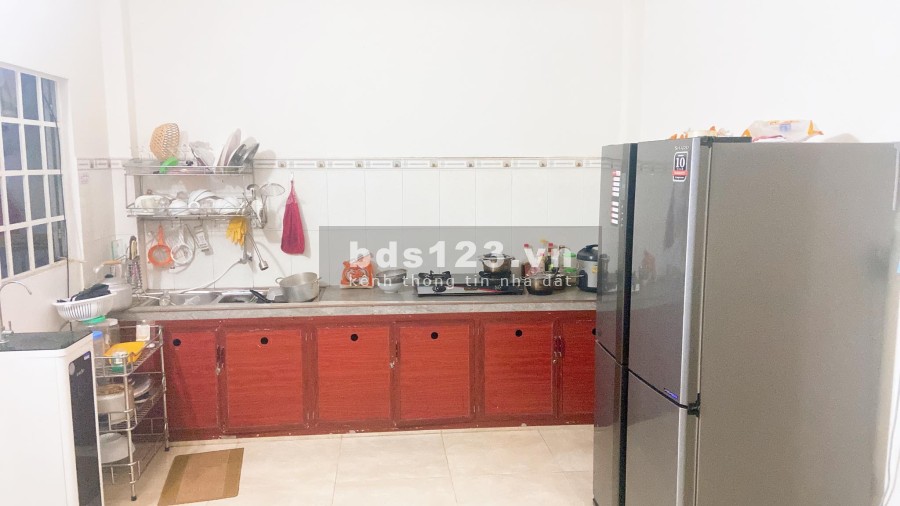 - Cần bán nhà đường phần lăng 17 , 2 tầng, diện tích 85m2, mặt tiền 7m, giá 4,7 tỷ