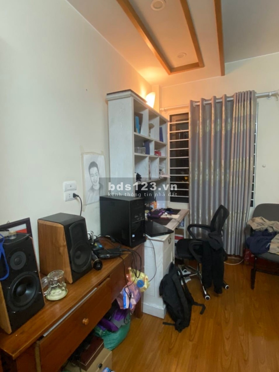 Nhà nguyên căn đẹp Phan Đình Giót dtsd 56m2, 5 tầng mt 4m, sân phơi thoáng mát, giá tốt