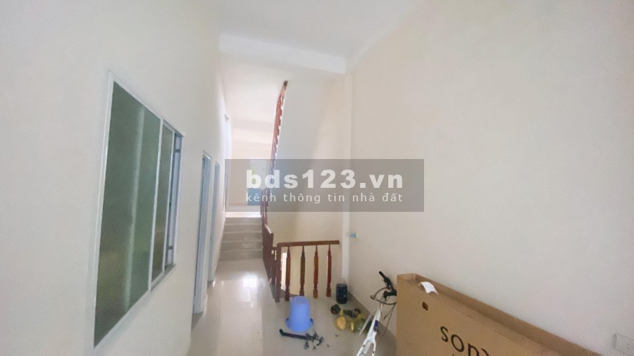 - Cần bán nhà đường phần lăng 17 , 2 tầng, diện tích 85m2, mặt tiền 7m, giá 4,7 tỷ